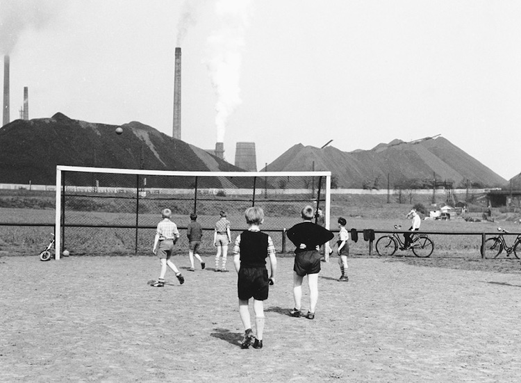 Mythos und Moderne. Fußball im Ruhrgebiet - Das FotoPortal
