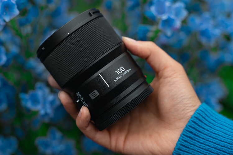 32-FY2023-LUMIX S 100mm F2.8-Lifestyle-03 wp