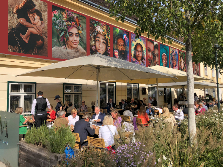 BRUSATTIPLATZ_Bobbi_Lockyer