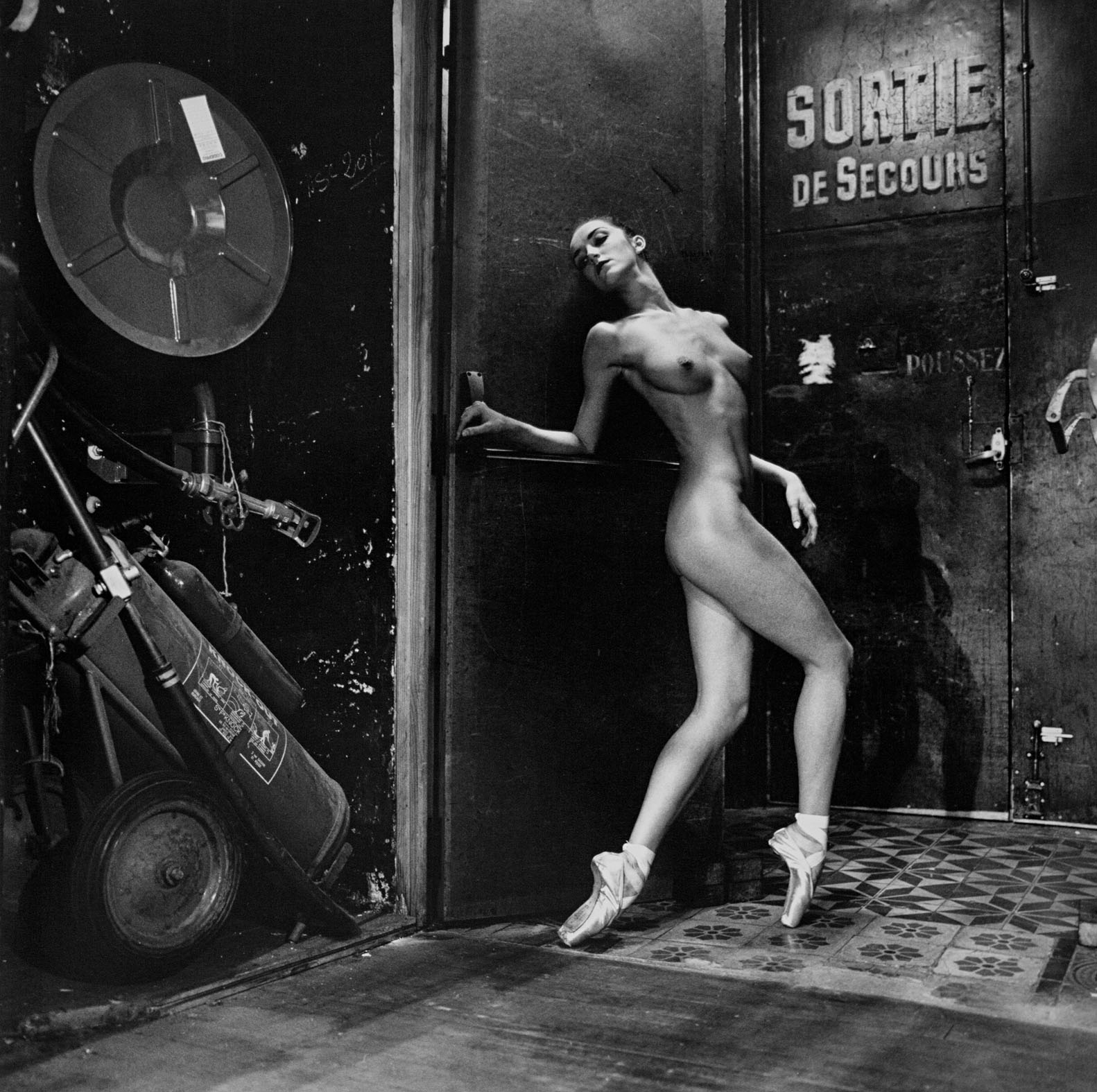 Helmut Newton Bernice Coppieters Les Ballets de Monte-Carlo 1992 copyright Helmut Newton Foundation Helmut Newton Bernice Coppieters Les Ballets de Monte-Carlo 1992 copyright Helmut Newton Foundation