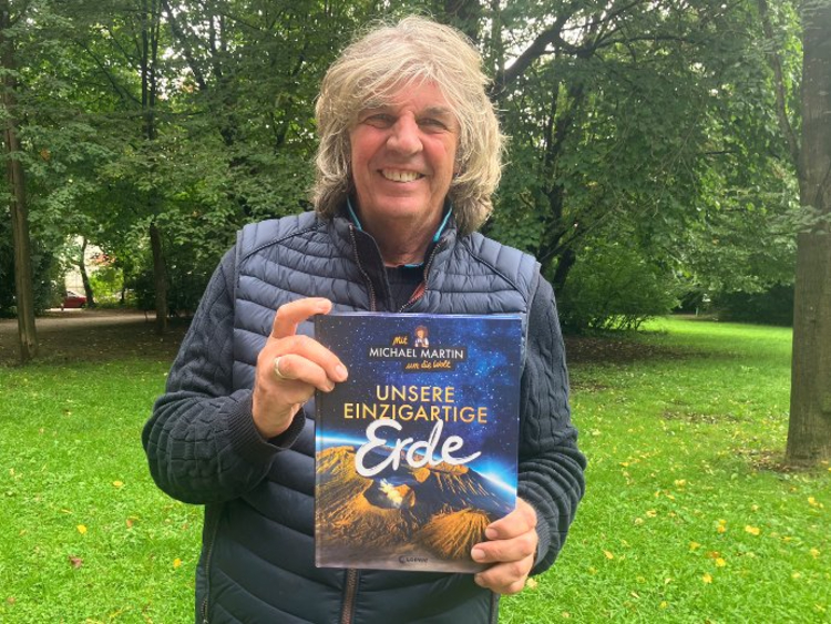 Michael Martin mit seinem neuen Kinderbuch Michael Martin mit seinem neuen Kinderbuch
