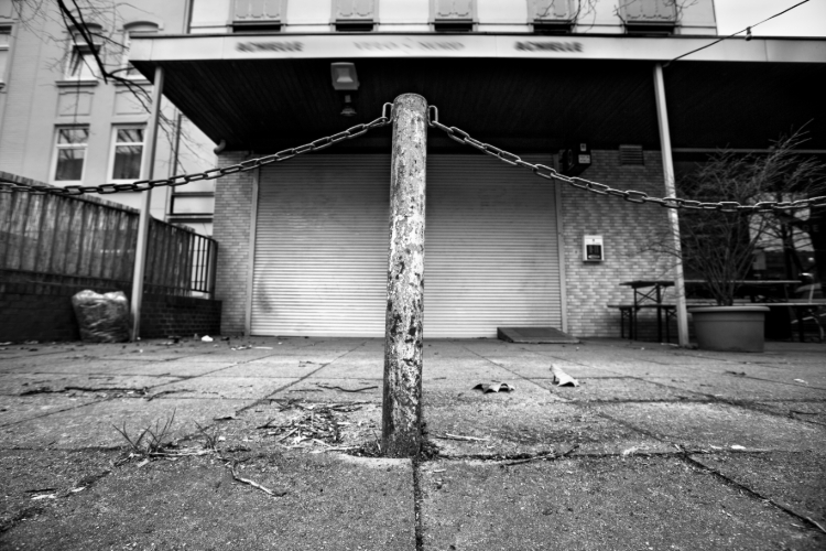 Süleyman Taşköprü (31) 27.06.2001, Hamburg, Schützenstraße, Exponat der Ausstellung: “Blutiger Boden – Die Tatorte des NSU” von Regina Schmeken